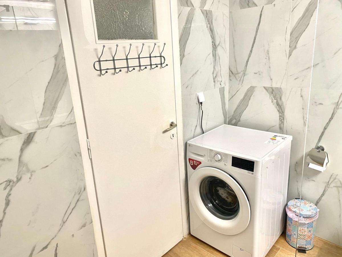Quiet Near Subway And Acropolis 2 Bedrooms Apt Athena Bagian luar foto