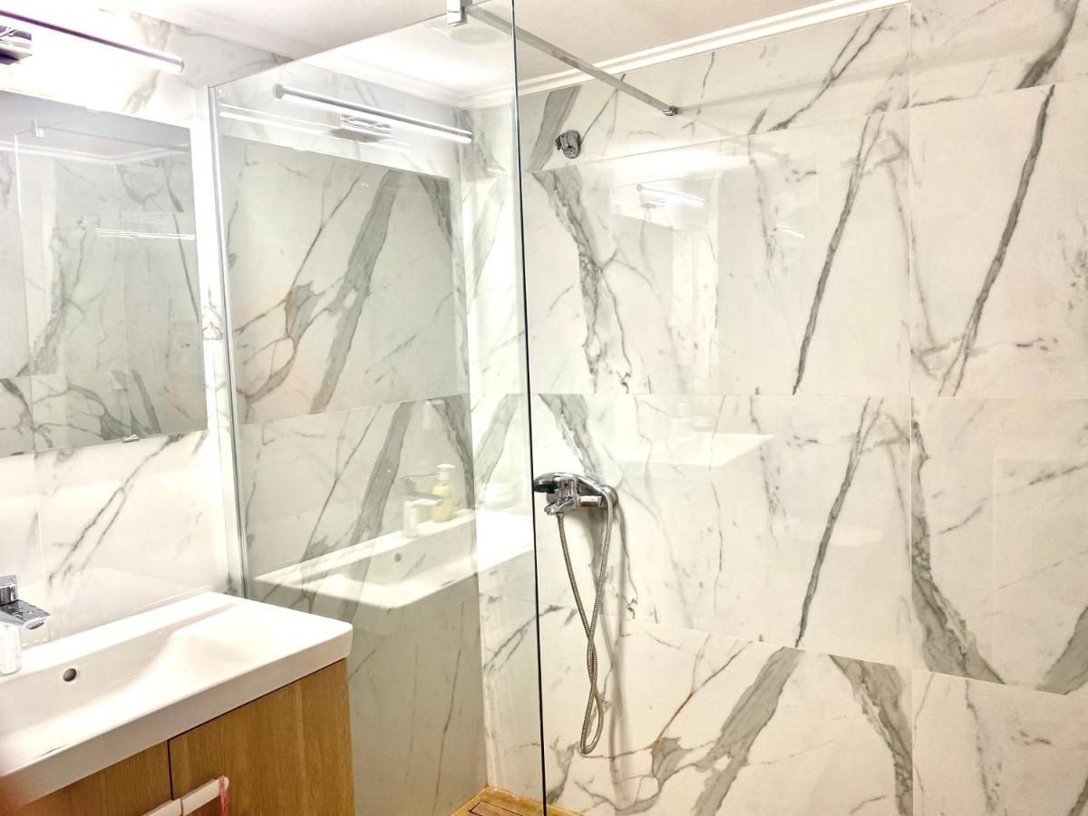 Quiet Near Subway And Acropolis 2 Bedrooms Apt Athena Bagian luar foto